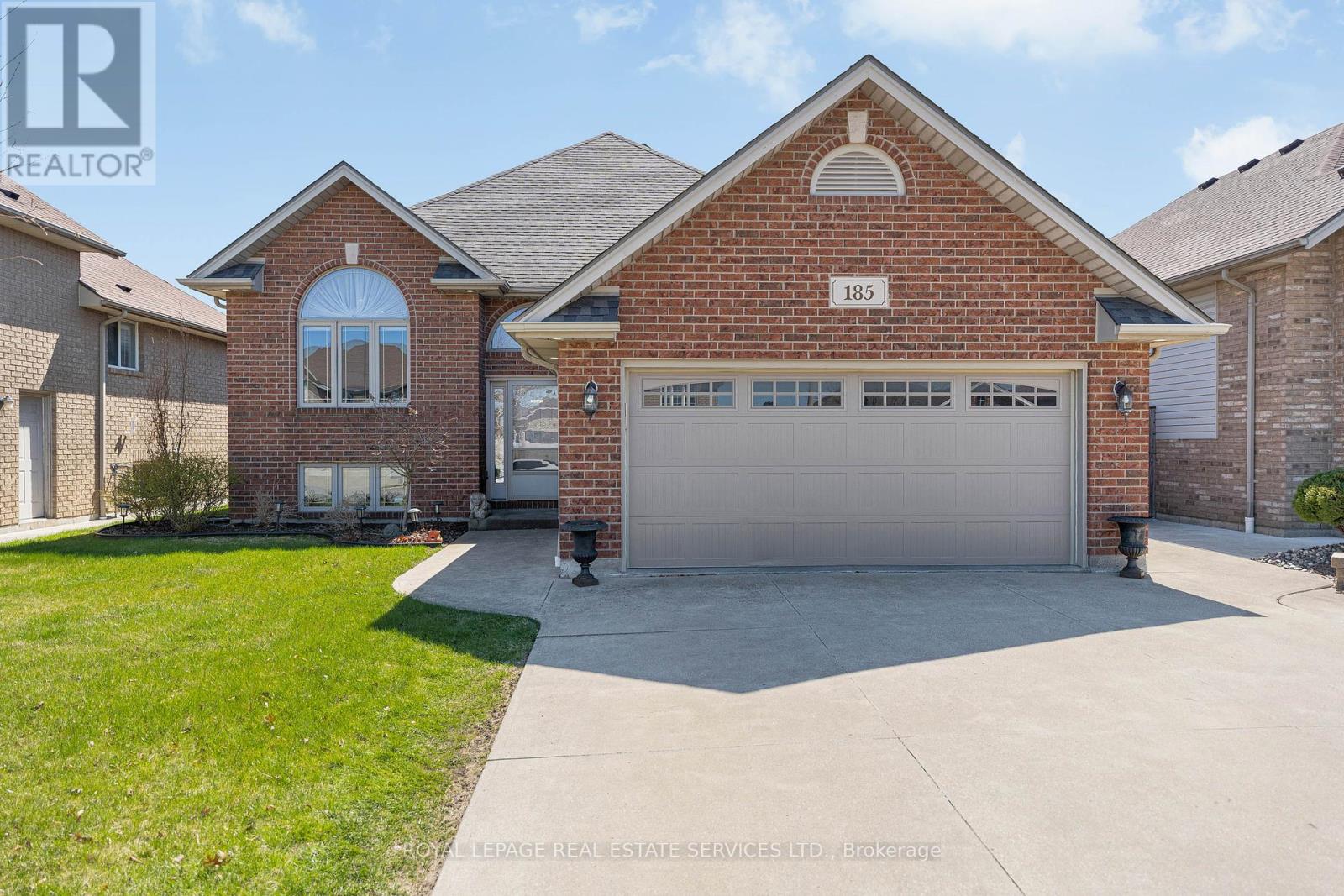 Property at 185 AMY CROFT DRIVE image 1