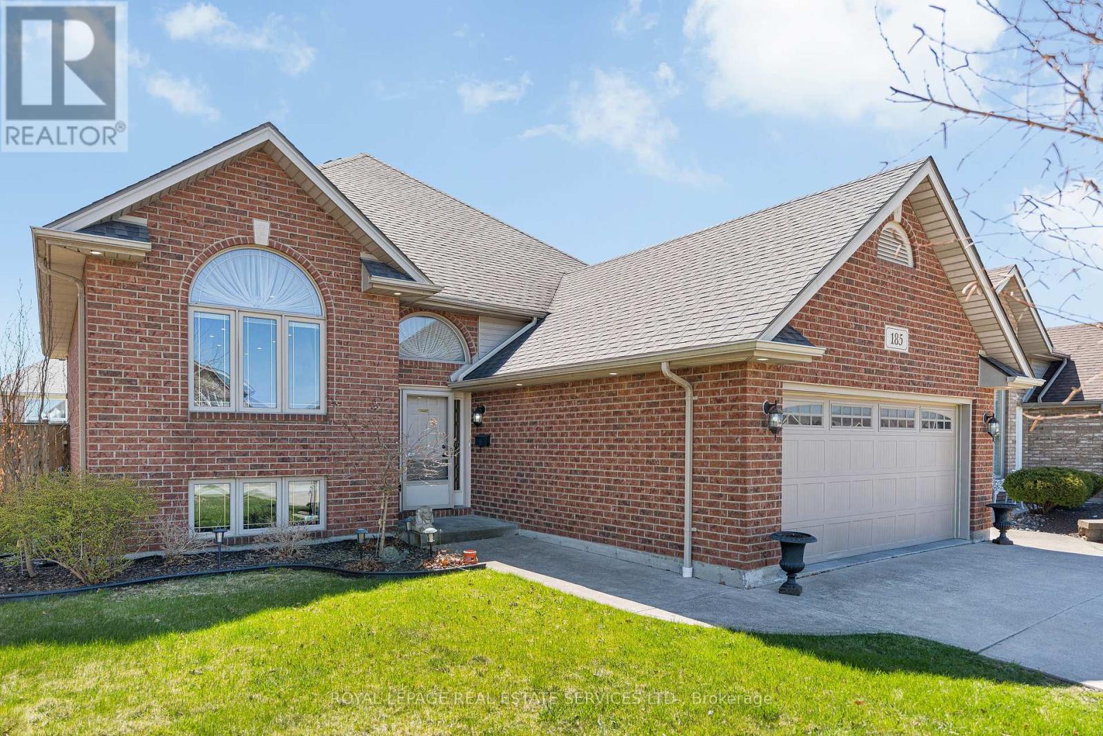 Property at 185 AMY CROFT DRIVE image 3