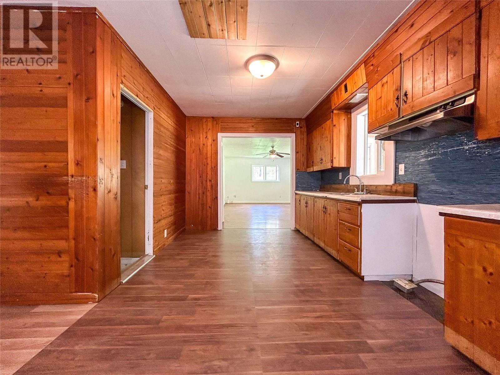 1486 Pass Creek Road, Castlegar, British Columbia  V1N 4S2 - Photo 30 - 10345527