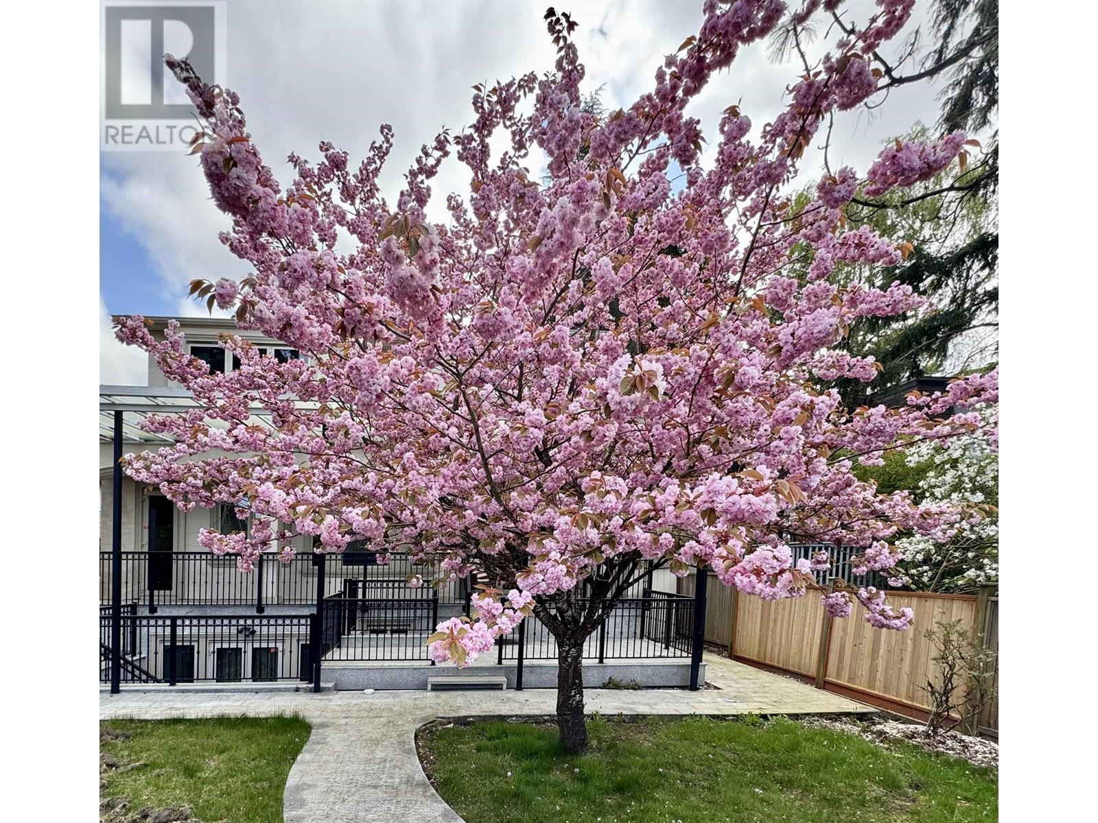 Listing Picture 40 of 40 : 7165 MAPLE STREET, Vancouver / 溫哥華 - 魯藝地產 Yvonne Lu Group - MLS Medallion Club Member