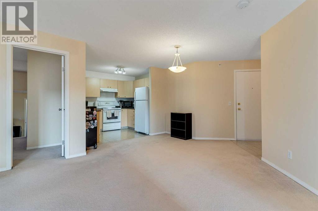 8421, 304 Mackenzie Way Sw, Airdrie, Alberta  T4B 3H8 - Photo 6 - A2215381