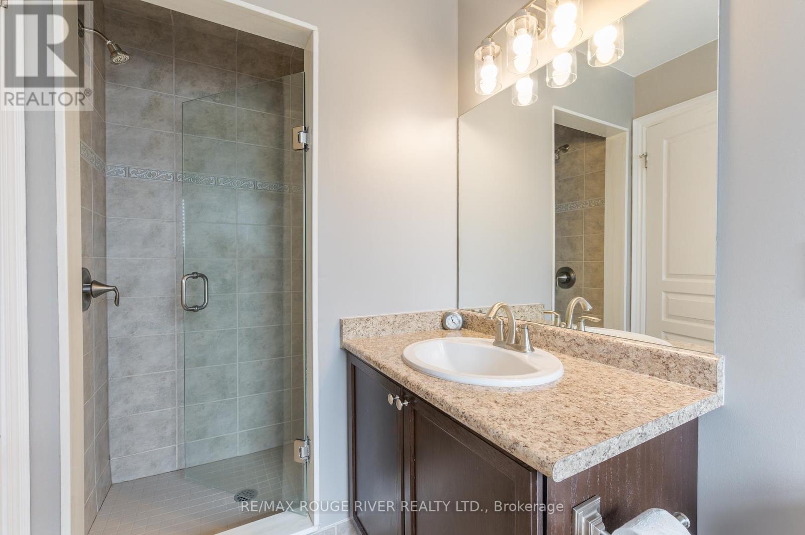 325 Florence Drive, Smith-Ennismore-Lakefield, Ontario  K9J 6X3 - Photo 22 - X12112800