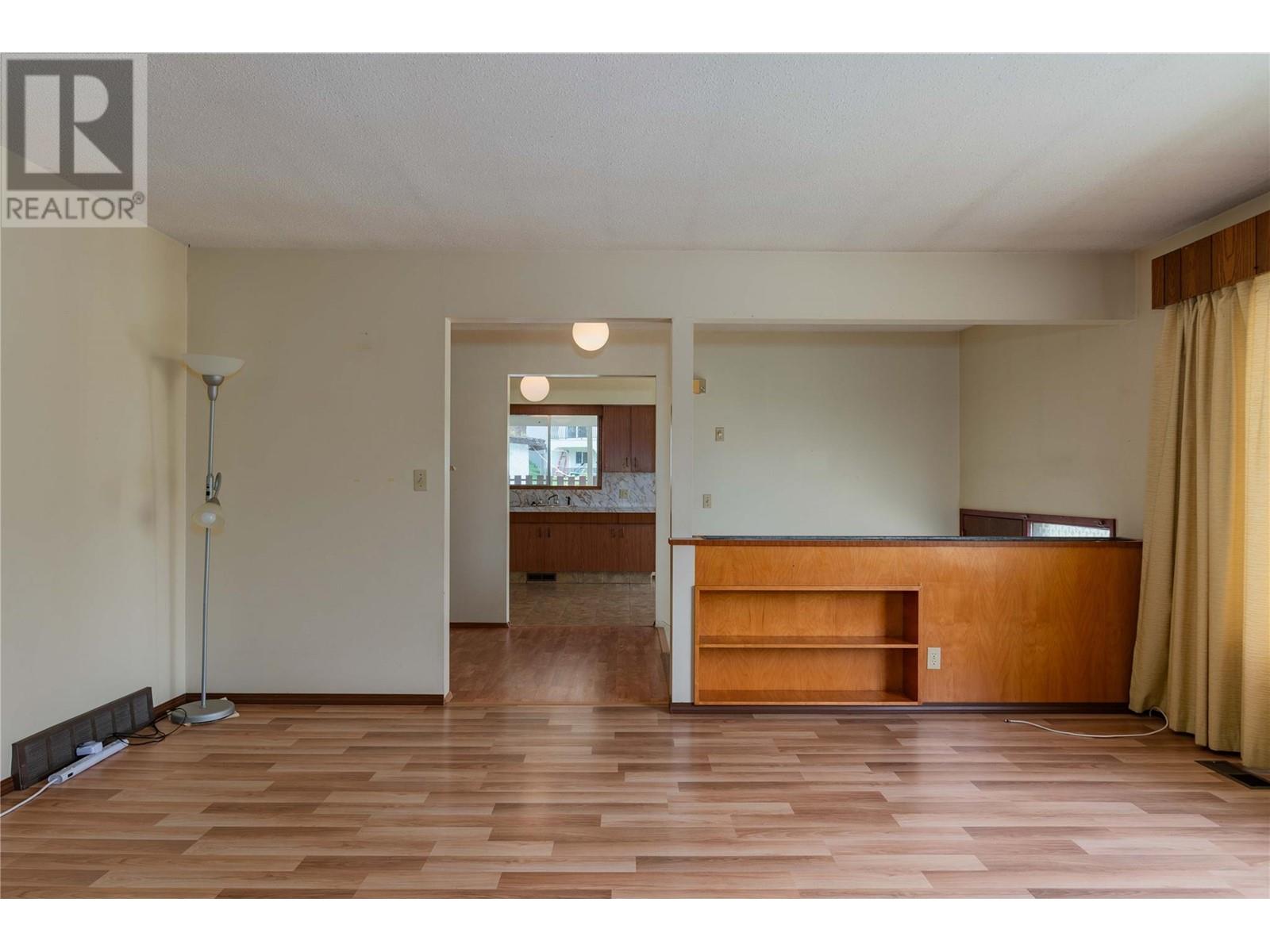 232 Haig Street, Warfield, British Columbia  V1R 2L9 - Photo 11 - 10344253