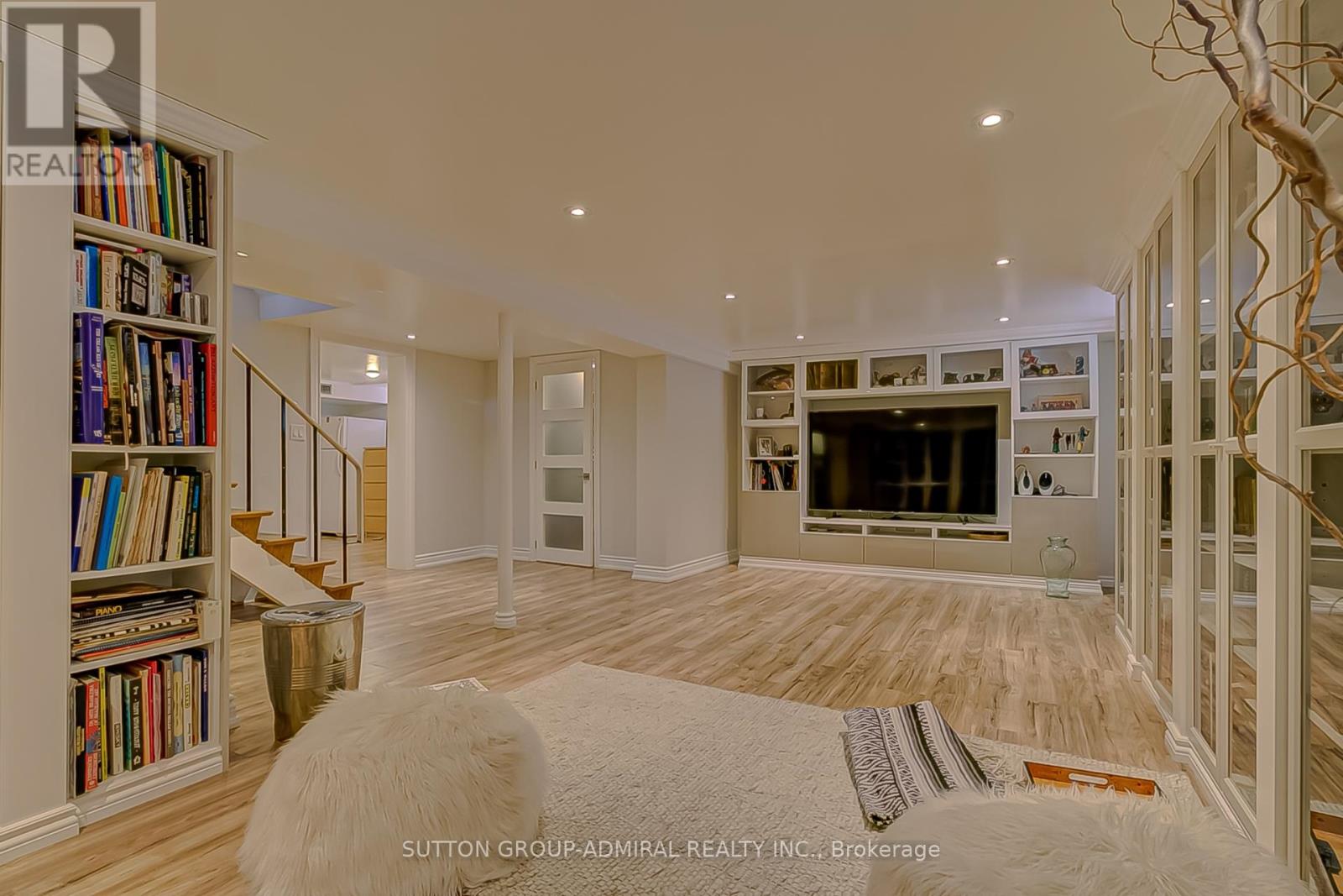 72 Baby Point Road, Toronto (Lambton Baby Point), Ontario  M6S 2G3 - Photo 31 - W12106083