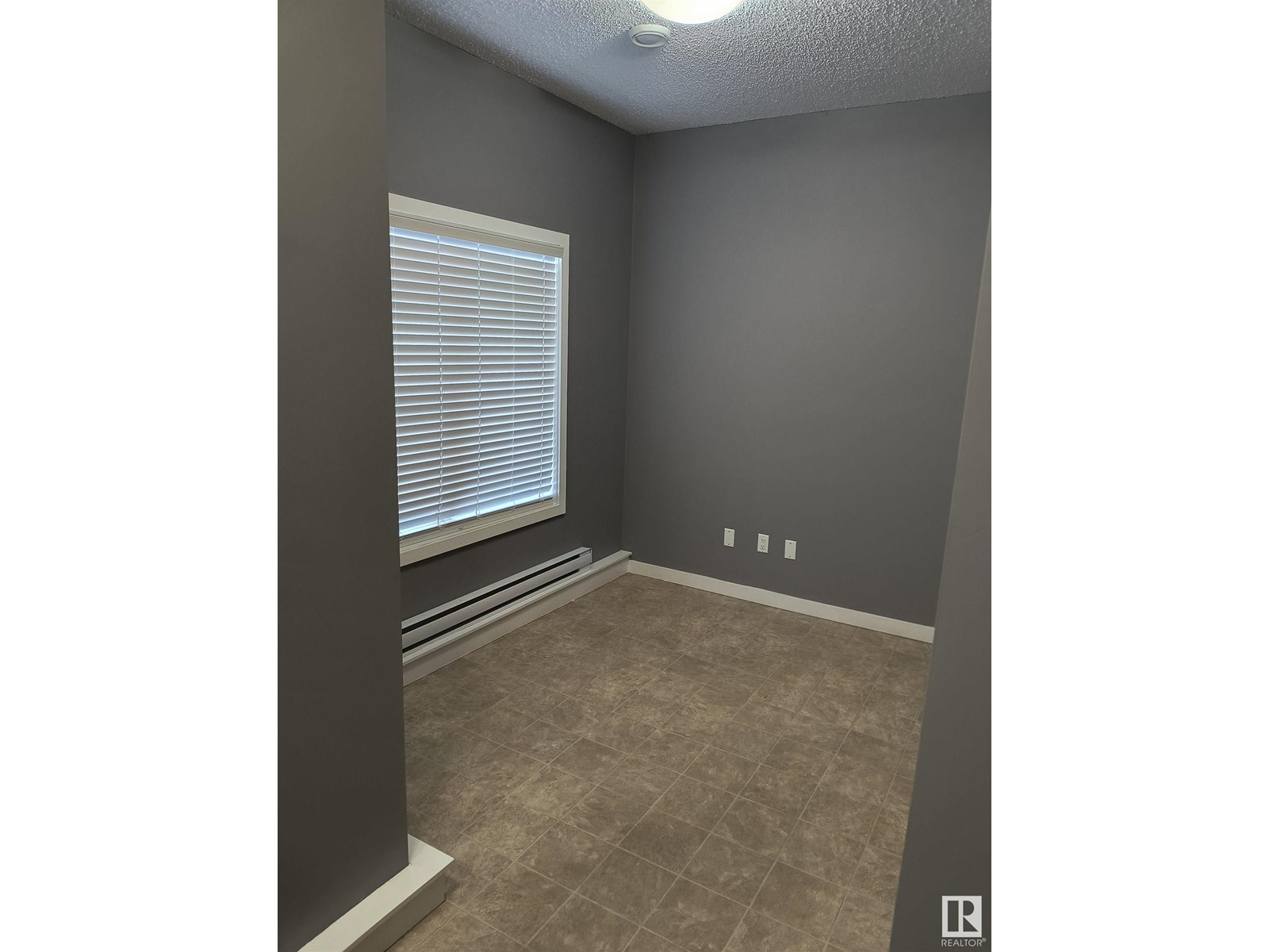 Property at #23 655 WATT BV SW image 5