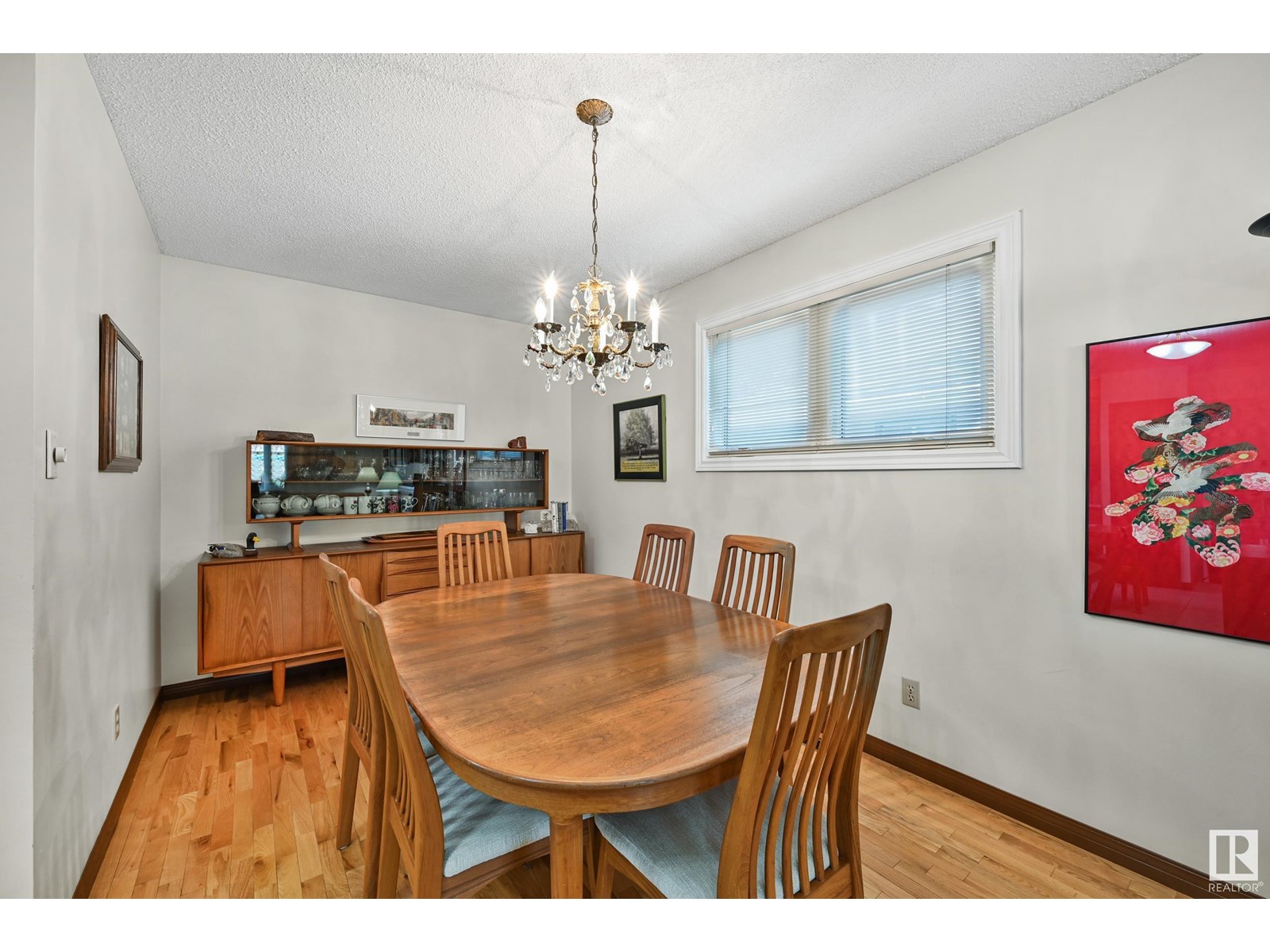 Property at 8107 44 AV NW image 5