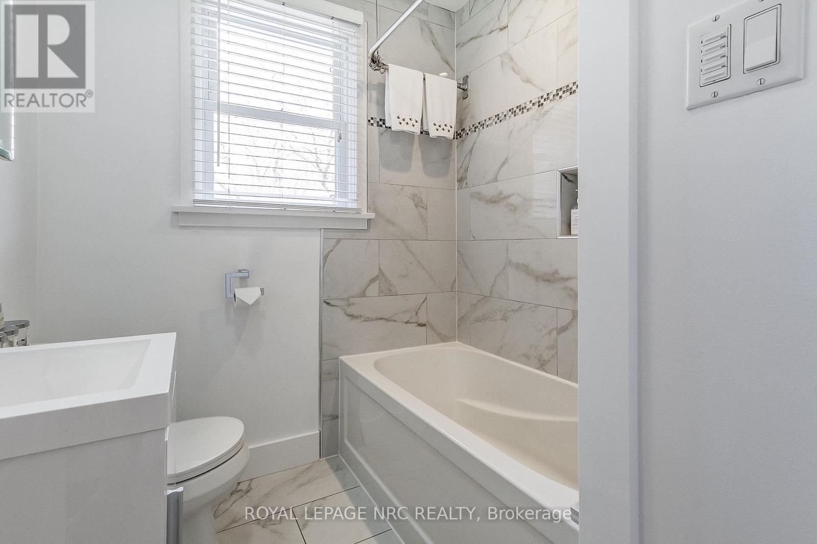 33 Gage Street, Niagara-On-The-Lake, Ontario  L0S 1J0 - Photo 18 - X12113865
