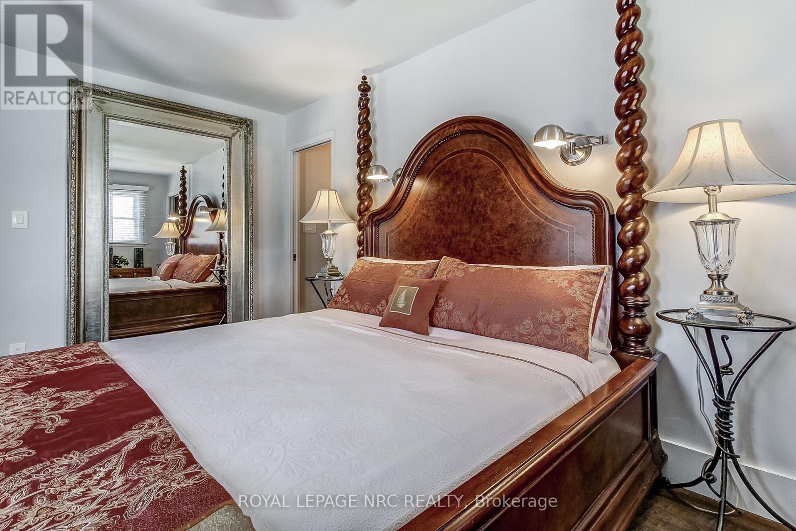 33 Gage Street, Niagara-On-The-Lake, Ontario  L0S 1J0 - Photo 24 - X12113865