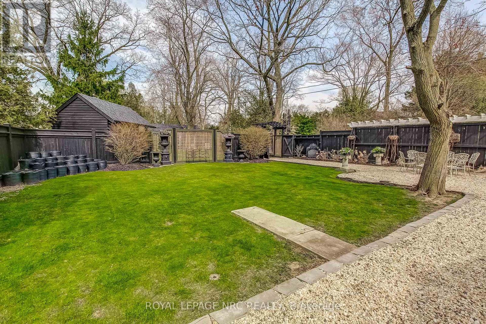 33 Gage Street, Niagara-On-The-Lake, Ontario  L0S 1J0 - Photo 32 - X12113865