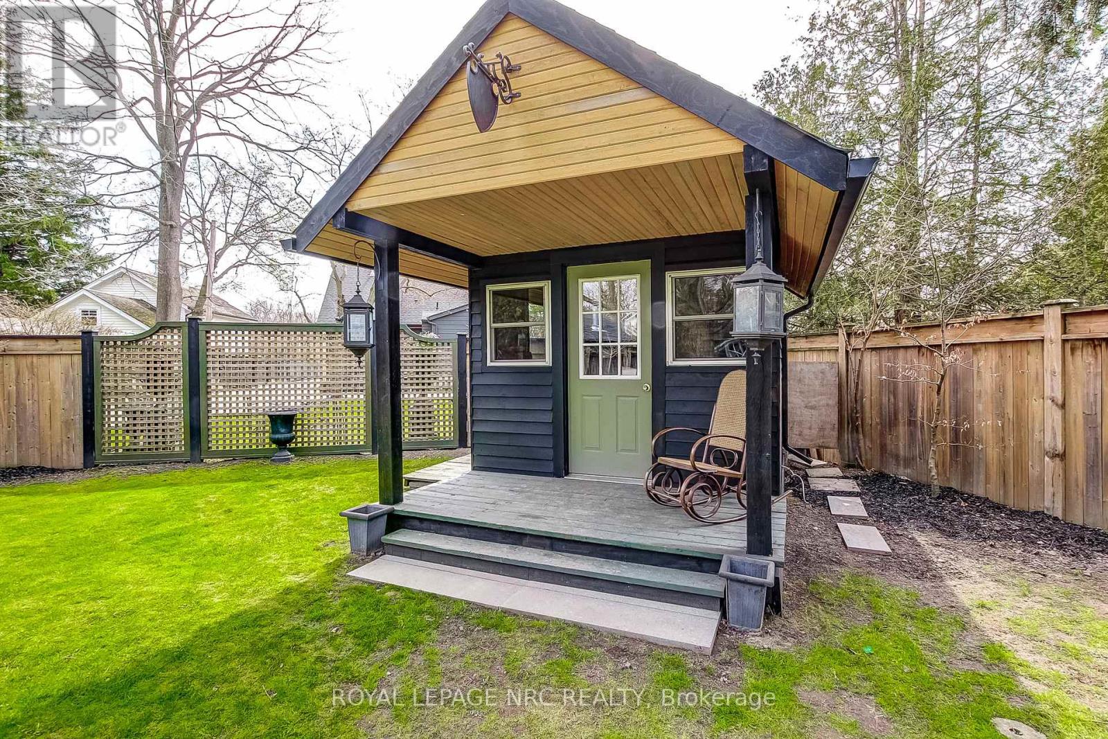 33 Gage Street, Niagara-On-The-Lake, Ontario  L0S 1J0 - Photo 36 - X12113865