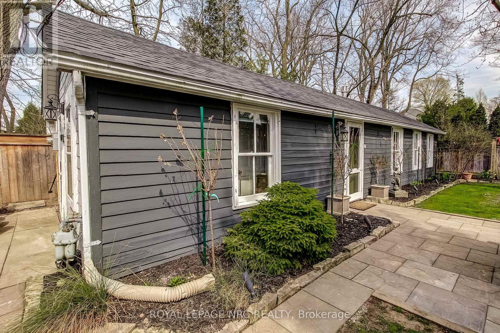 33 Gage Street, Niagara-On-The-Lake, Ontario  L0S 1J0 - Photo 38 - X12113865