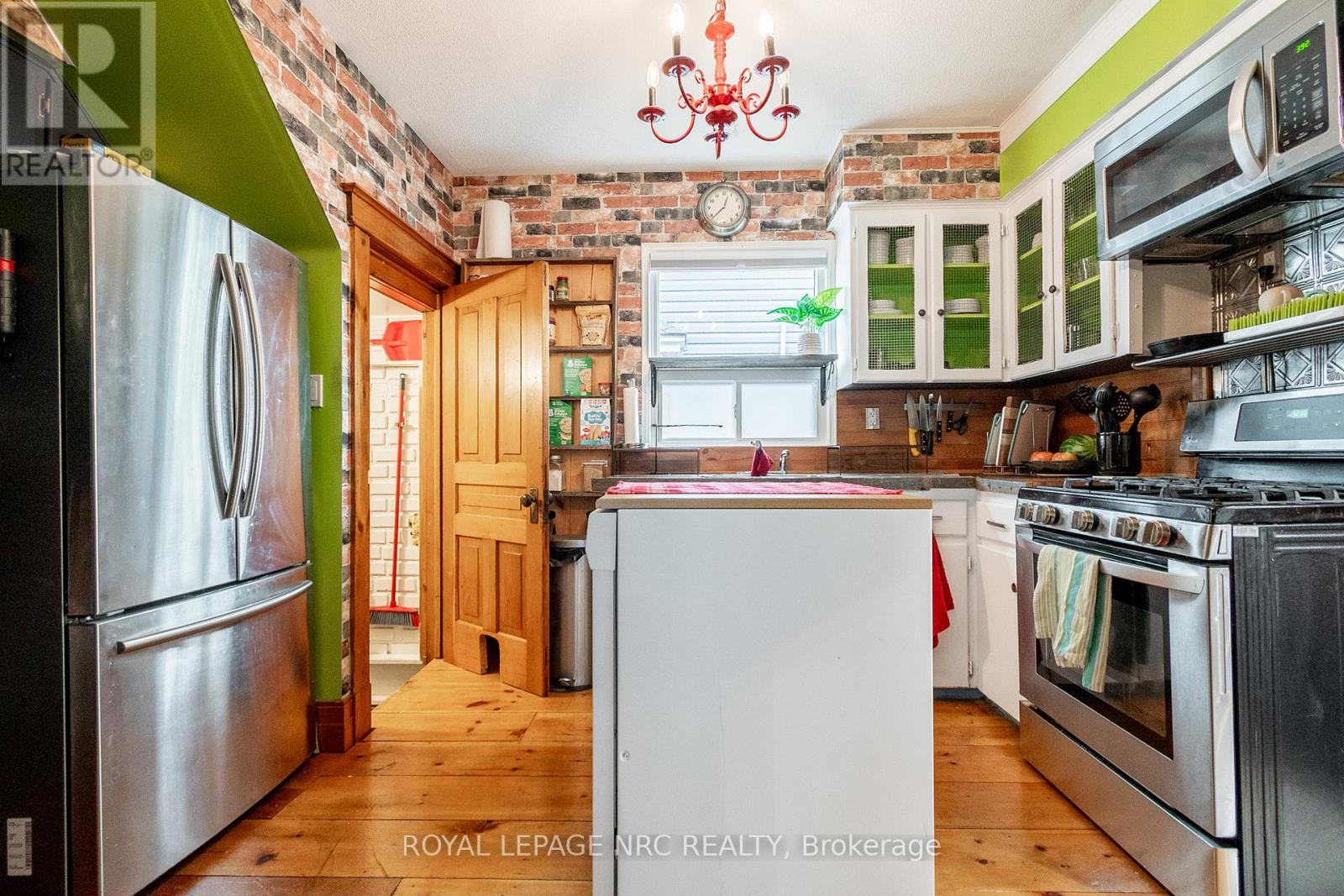 178 Lake Street, St. Catharines (Downtown), Ontario  L2R 5Y9 - Photo 16 - X12113910