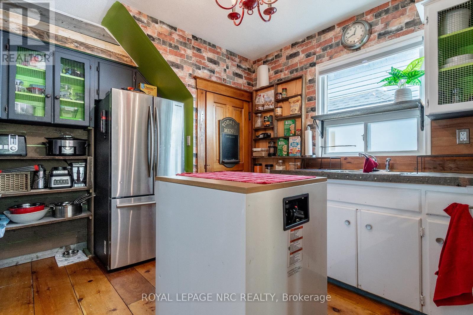 178 Lake Street, St. Catharines (Downtown), Ontario  L2R 5Y9 - Photo 20 - X12113910