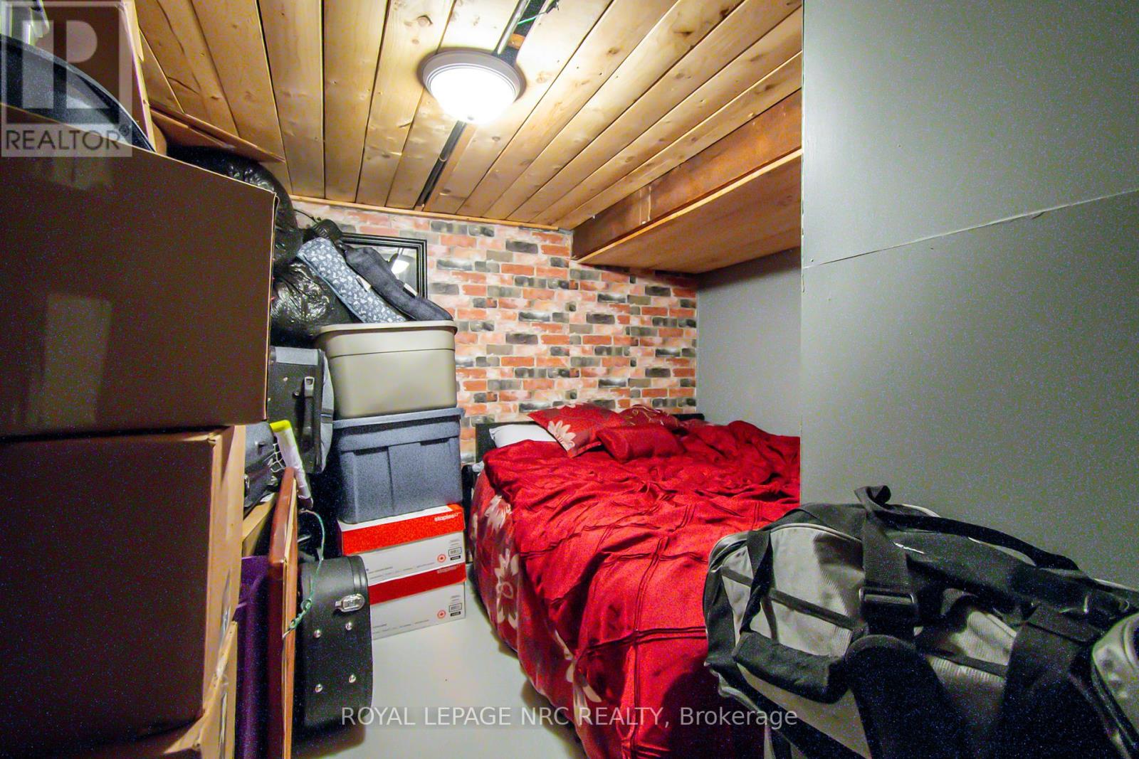 178 Lake Street, St. Catharines (Downtown), Ontario  L2R 5Y9 - Photo 41 - X12113910
