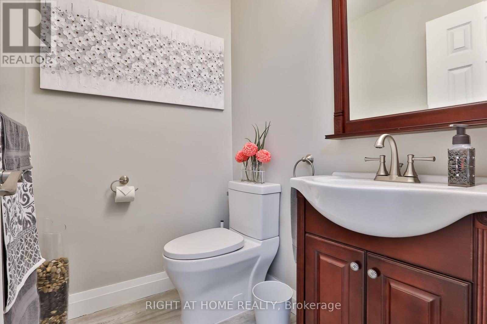 25 Rockford Run, Brampton, Ontario  L6Y 5A5 - Photo 19 - W12059450