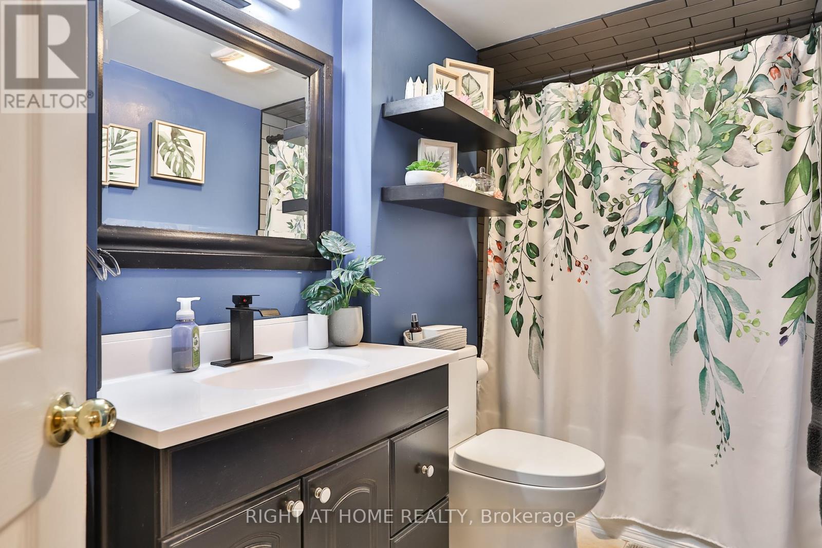 25 Rockford Run, Brampton, Ontario  L6Y 5A5 - Photo 41 - W12059450
