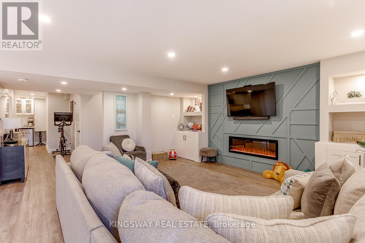 3490 Vernon Powell Drive, Oakville, Ontario  L6H 0X8 - Photo 26 - W12111881