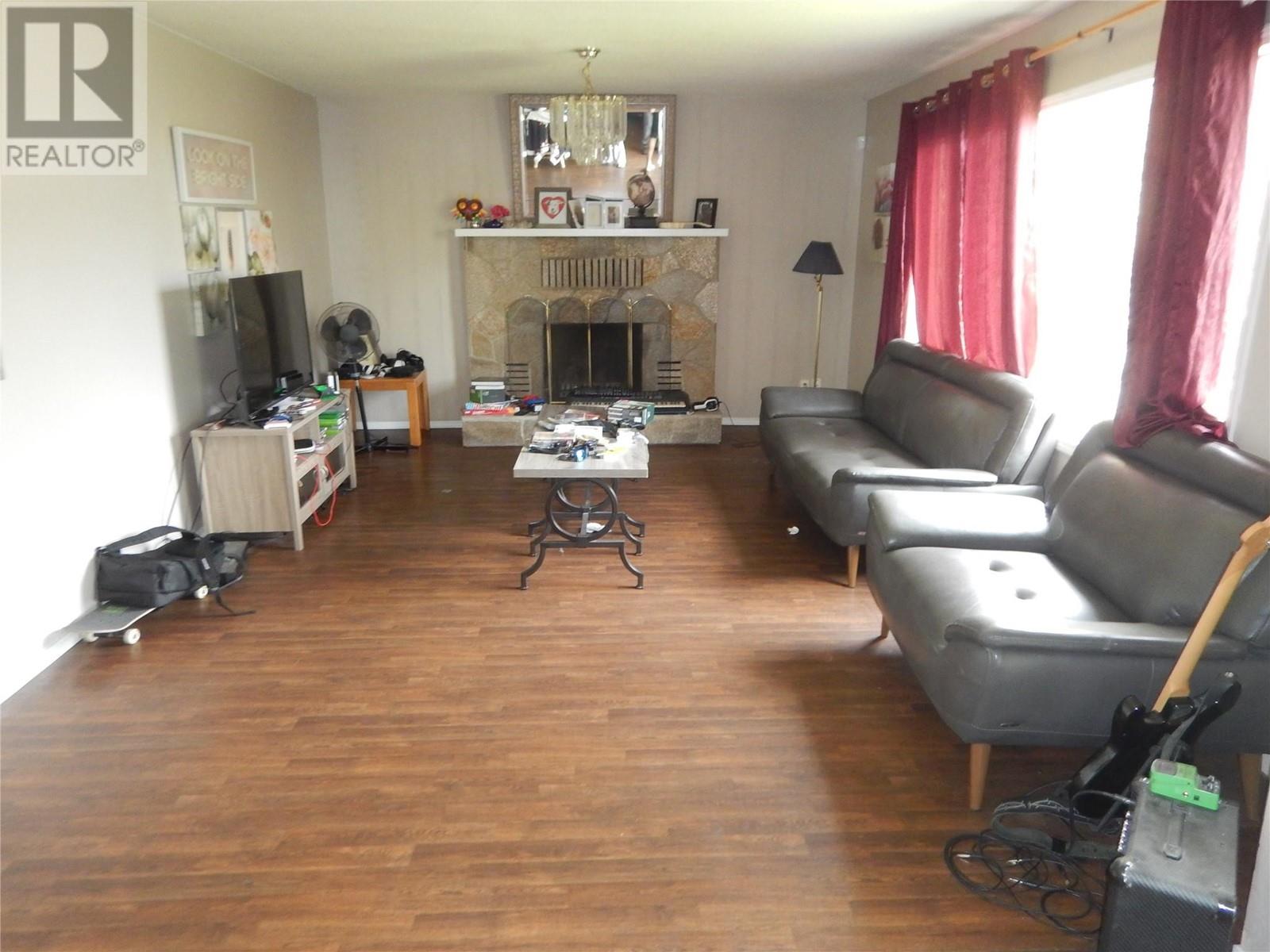 Property at 4732 Heritage Drive image 5