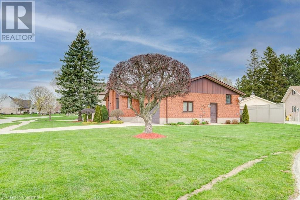 Property at 160 SCOTT Court image 3