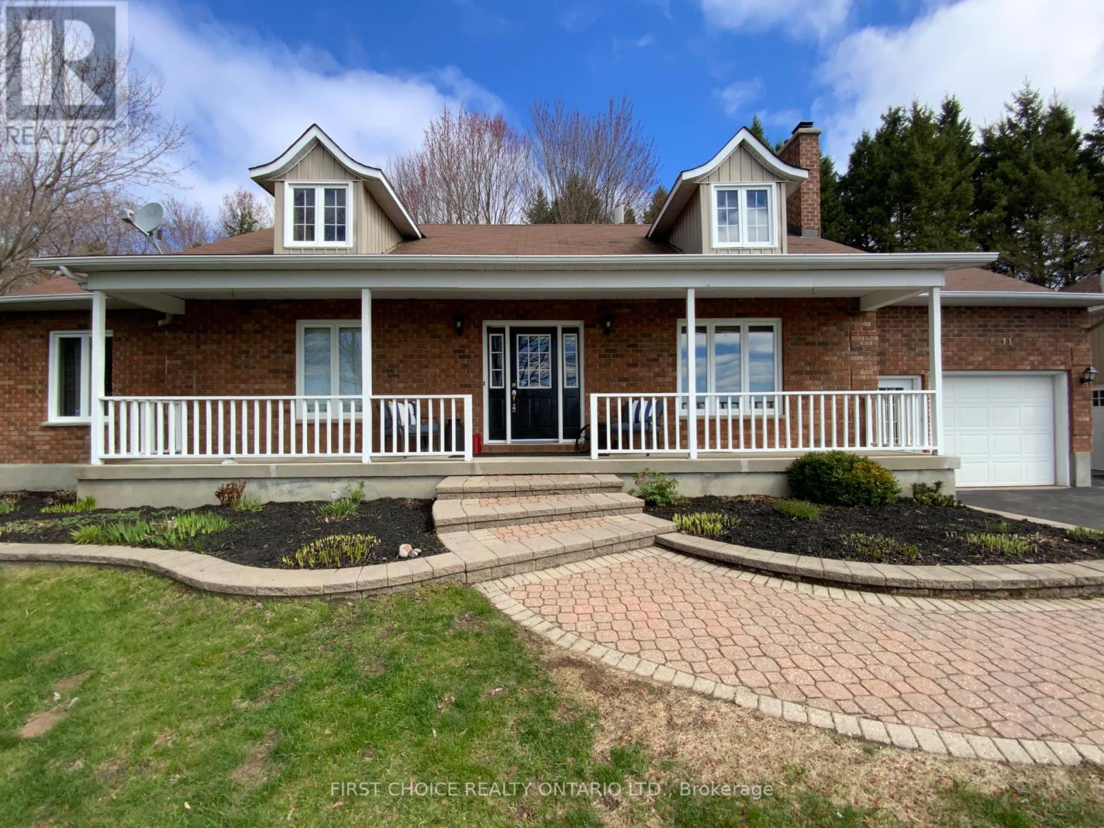 1211 Lacroix Road, Clarence-Rockland, Ontario  K0A 2A0 - Photo 3 - X11991075