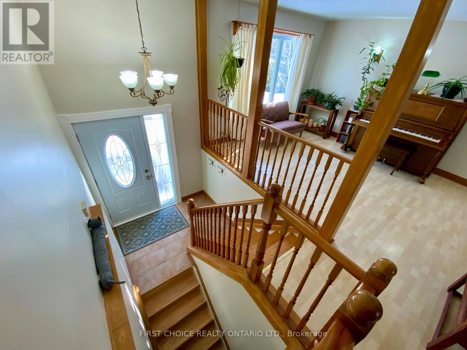 Property at 1108 DES CERISIERS STREET image 3