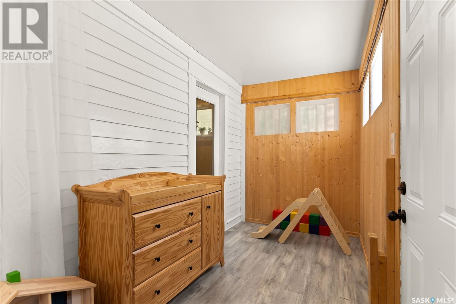 Property at 824 Cameron STREET image 2