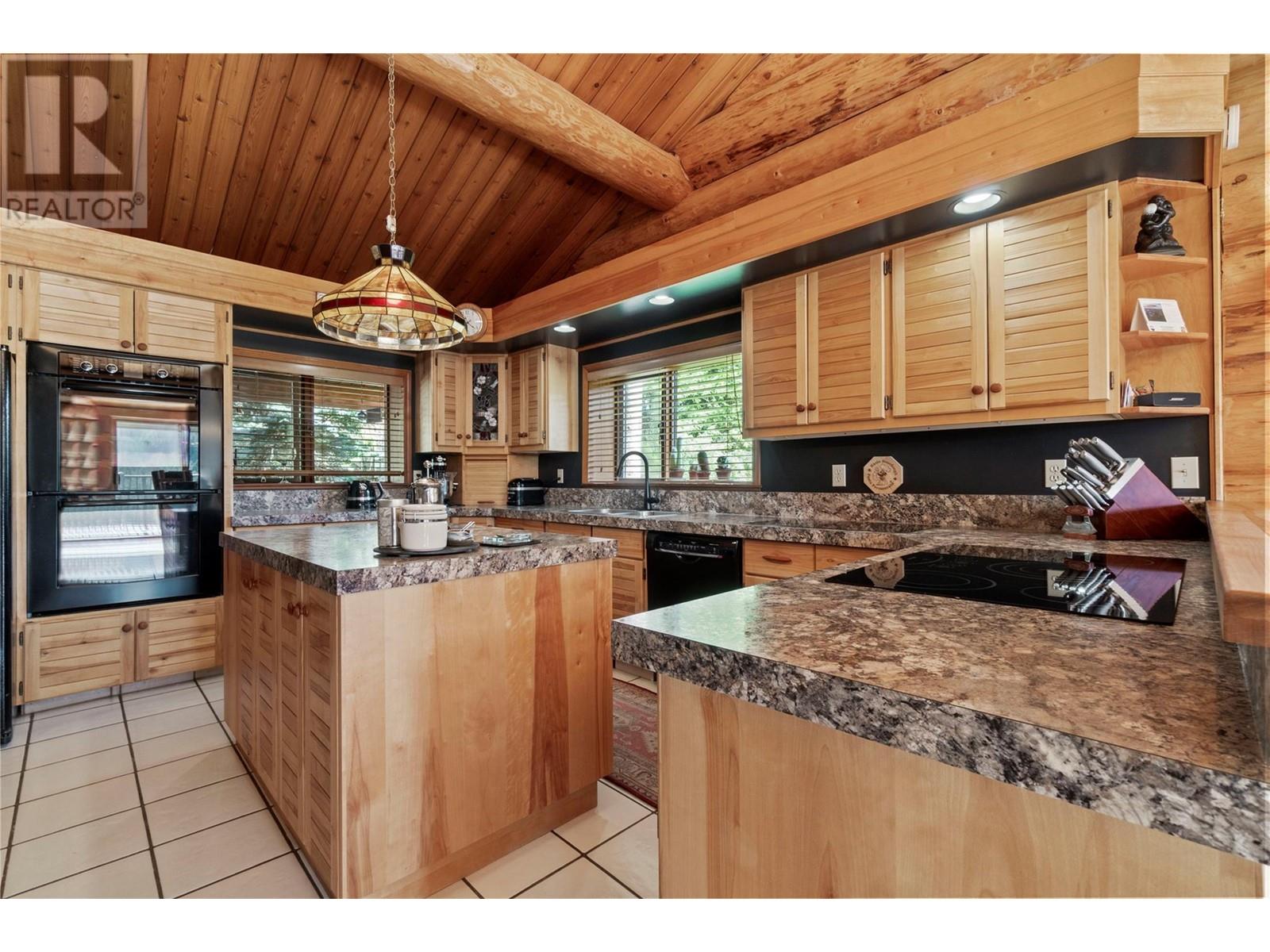 3755 White Lake Road, Tappen, British Columbia  V0E 2W0 - Photo 18 - 10306065
