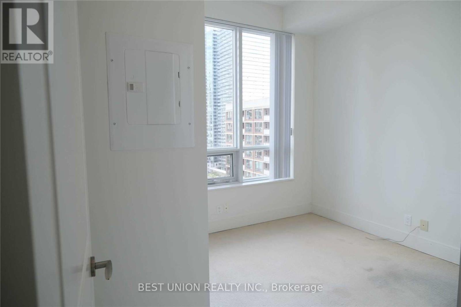 1601 - 21 Balmuto Street, Toronto, Ontario  M4Y 1W4 - Photo 5 - C12113938