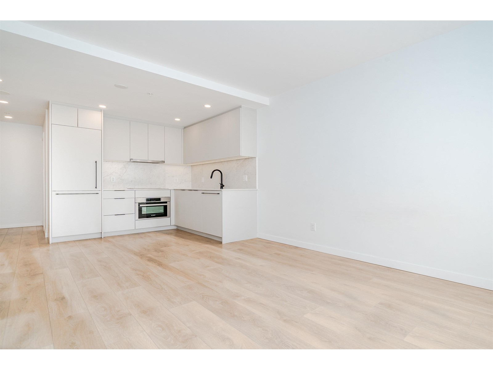 1207 13685 102 Avenue, Surrey, British Columbia  V3T 1N7 - Photo 9 - R2988149