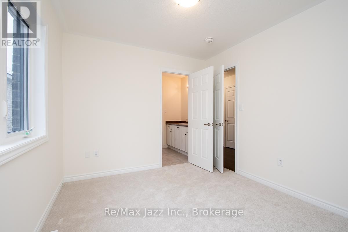 14 Mountainside Crescent, Whitby, Ontario  L1R 0H6 - Photo 17 - E12113767