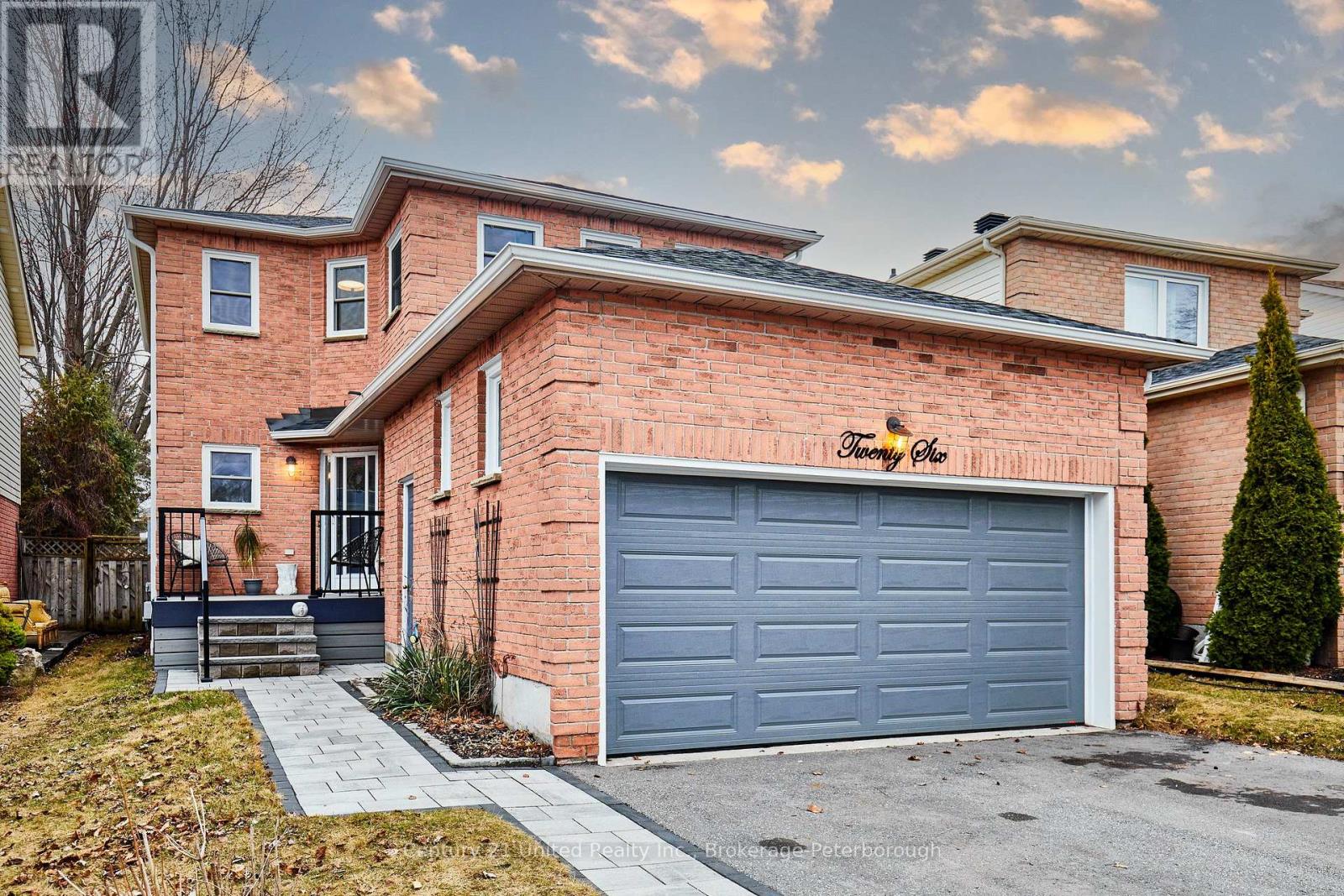 26 LIPTON CRESCENT, Whitby, Ontario