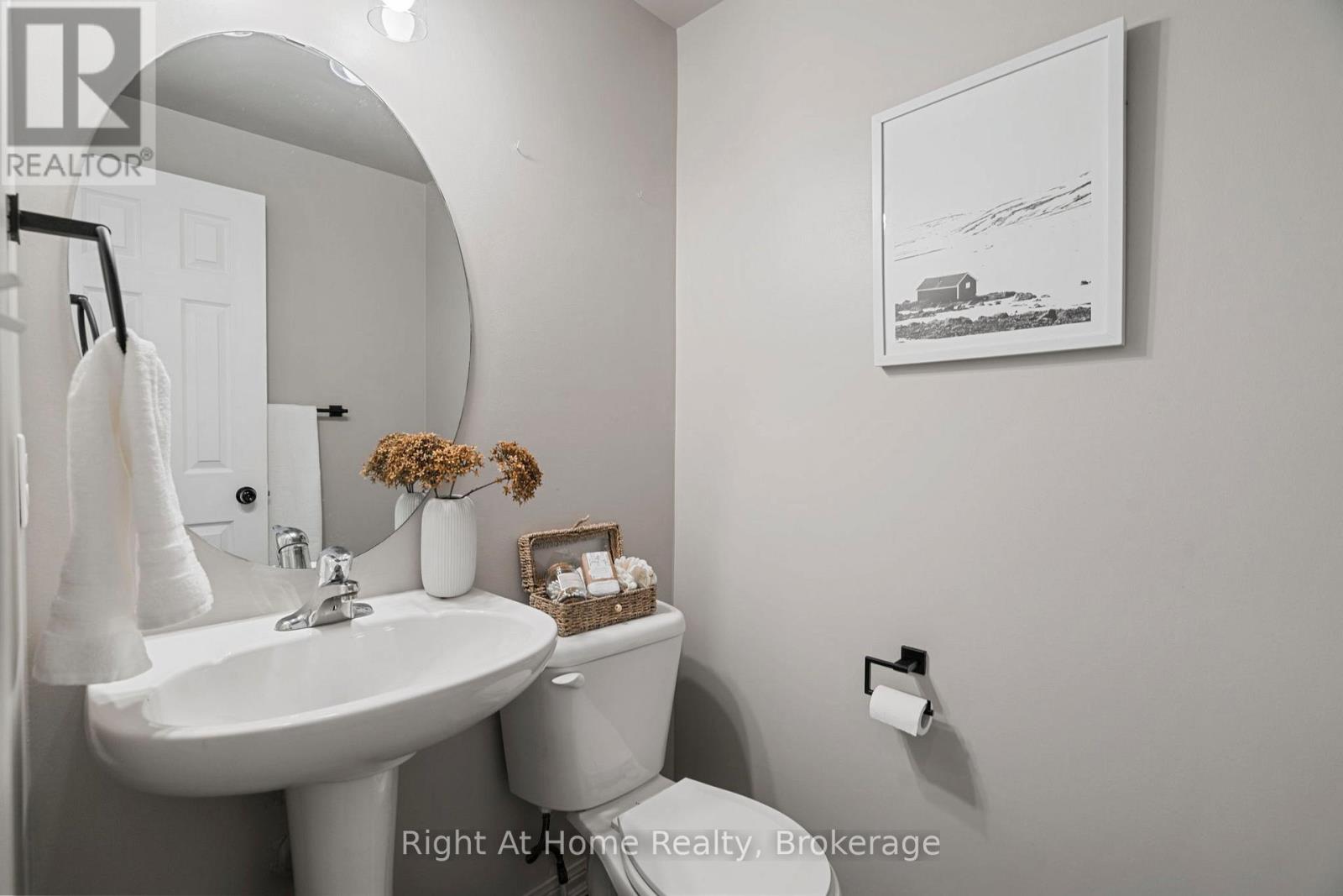 58 Autumn Harvest Road, Clarington, Ontario L1C 0K7 - Photo 4 - E12113970