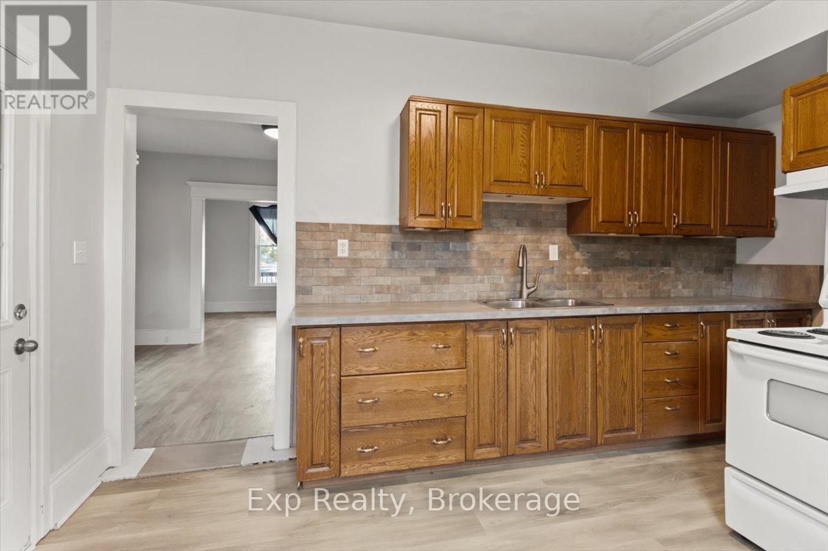 650 Armour Road, Peterborough East, Ontario  K9H 1Z4 - Photo 13 - X12113718
