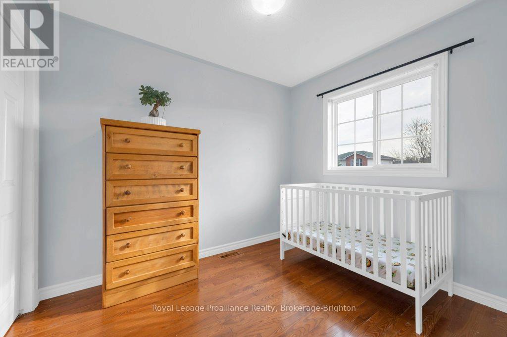 48 Fleming Road, Quinte West, Ontario  K8V 6P7 - Photo 21 - X12113787