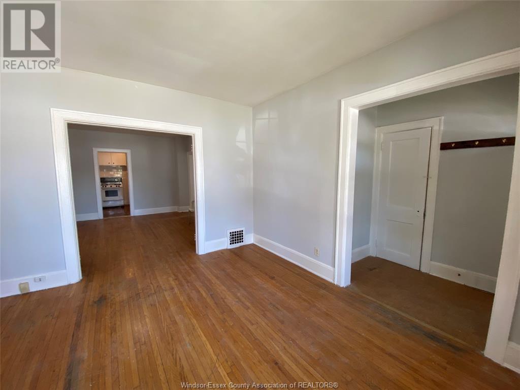 845 Pelissier Unit# Main Floor, Windsor, Ontario  N9A 4L6 - Photo 8 - 25010737