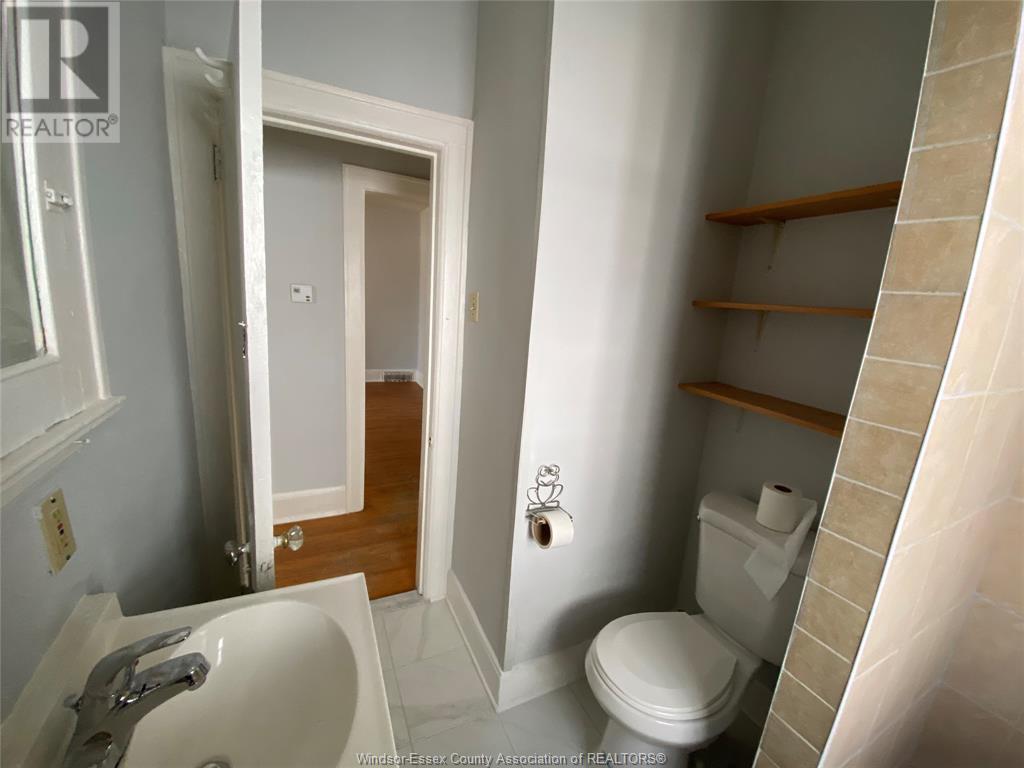 845 Pelissier Unit# Main Floor, Windsor, Ontario  N9A 4L6 - Photo 15 - 25010737