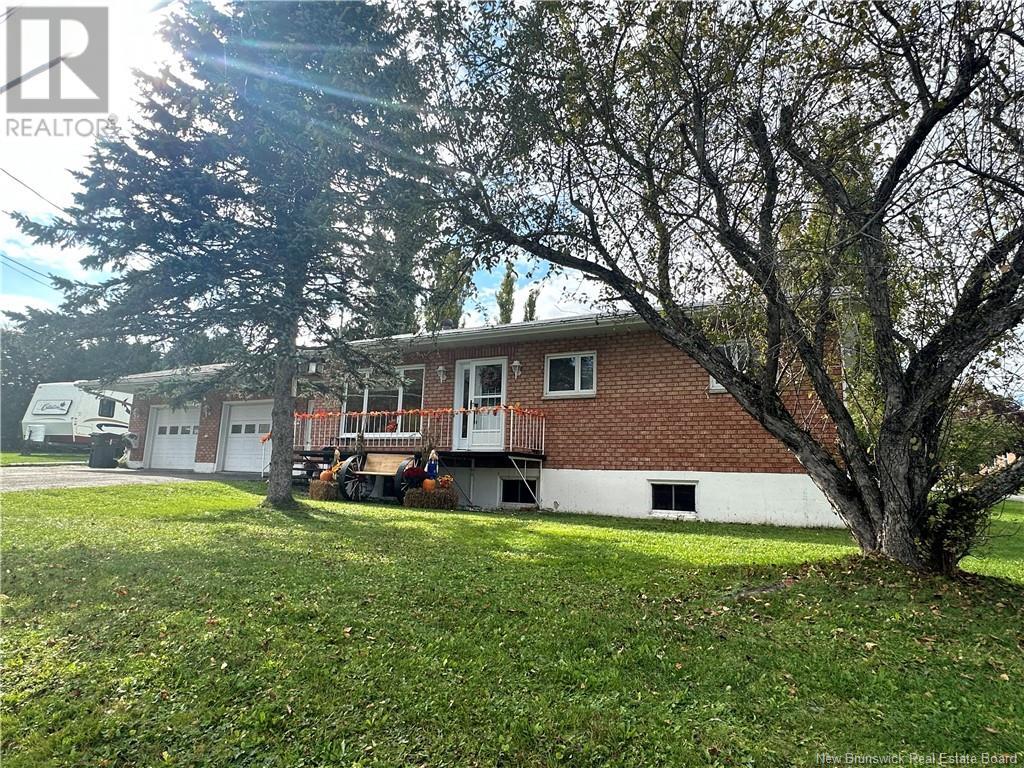 12 Colebrooke Road, Grand-Sault/grand Falls, New Brunswick  E3Z 1A8 - Photo 1 - NB111235