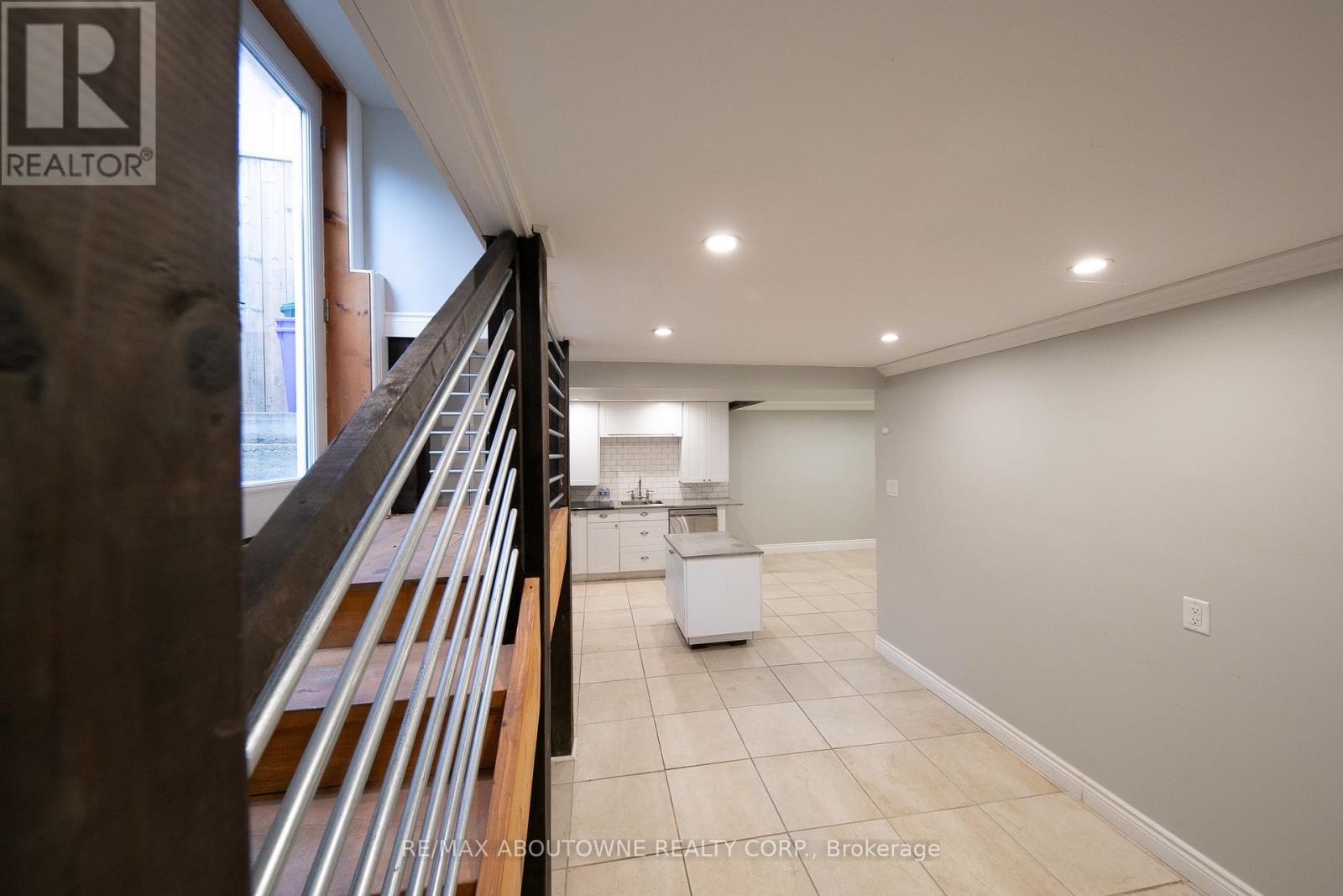 Bsmt - 189 River Oaks Boulevard W, Oakville (Ro River Oaks), Ontario  L6H 3S7 - Photo 16 - W12113919