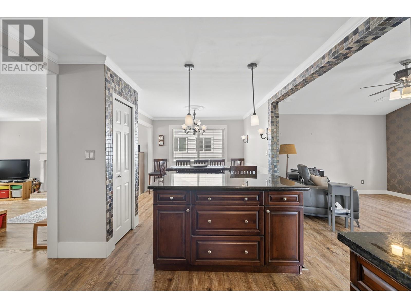 Property at 5405 CHAMBERLAYNE AVENUE image 5