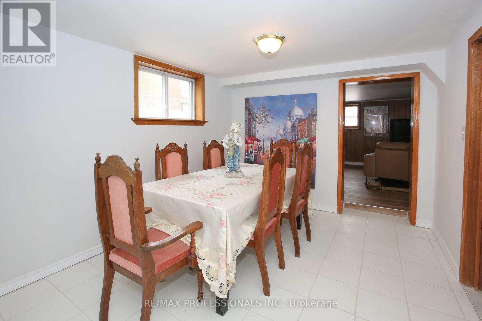 96 Nordin Avenue, Toronto, Ontario  M8Z 2B3 - Photo 17 - W12113951