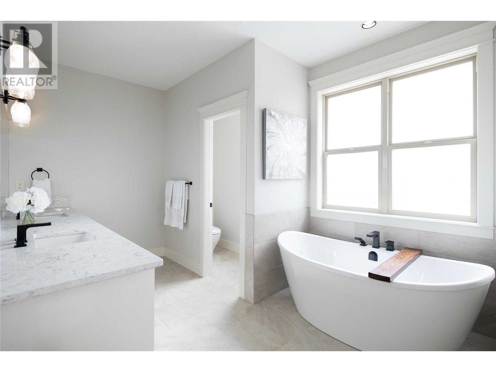 4455 Sherwood Court, Kelowna, British Columbia  V1W 1E7 - Photo 14 - 10345583