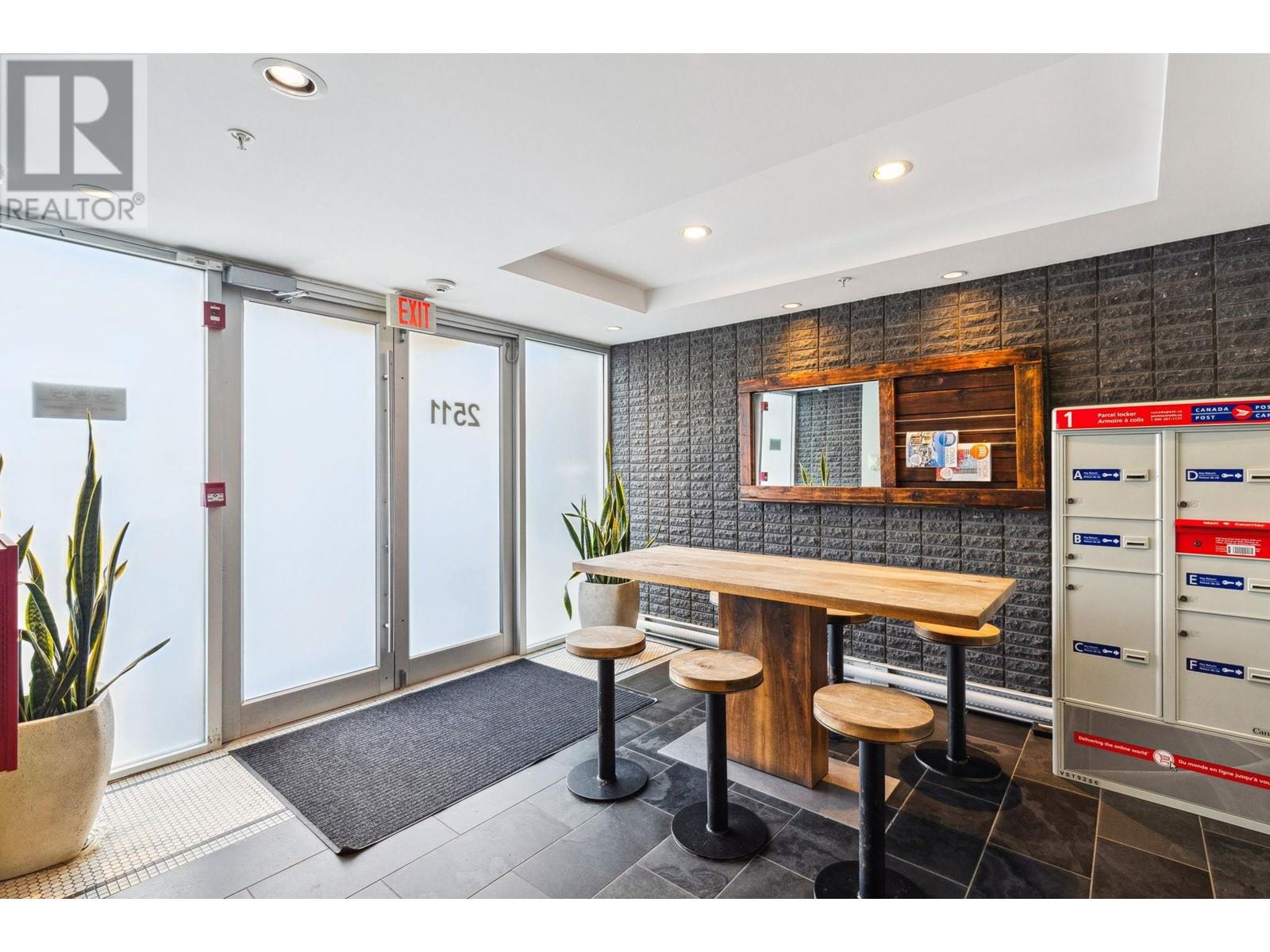 213 2511 Quebec Street, Vancouver, British Columbia  V5T 0B6 - Photo 3 - R2996376