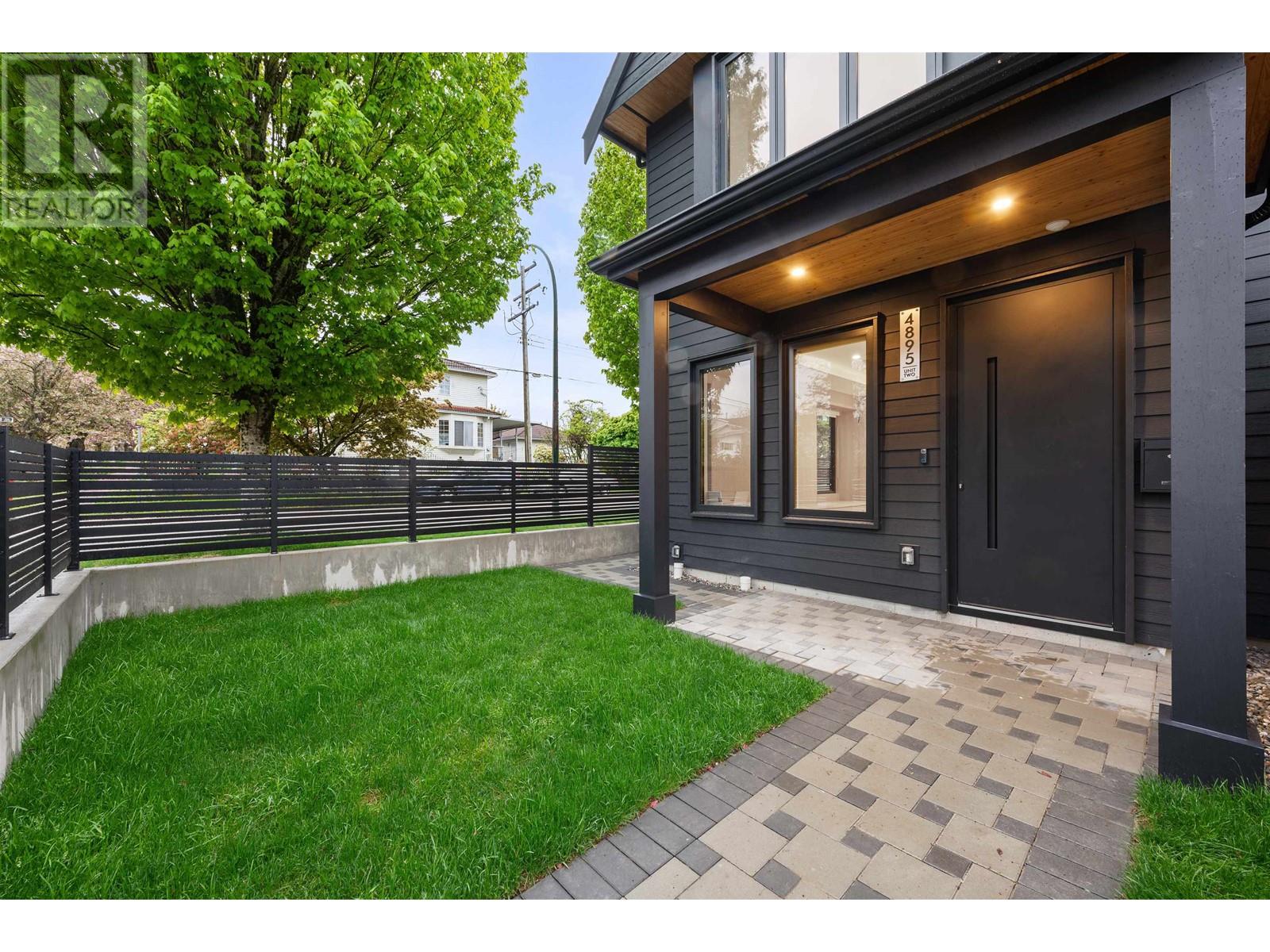 Property at 1 4895 MOSS STREET image 3