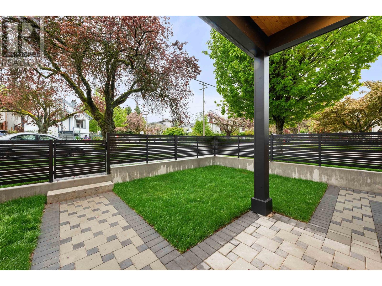 Property at 1 4895 MOSS STREET image 4