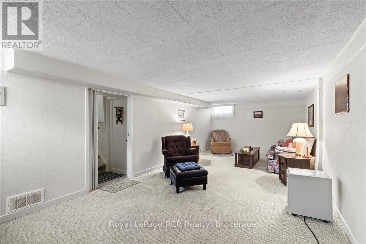 503 13th Street, Hanover, Ontario N4N 1Y3 - Photo 24 - X12097674