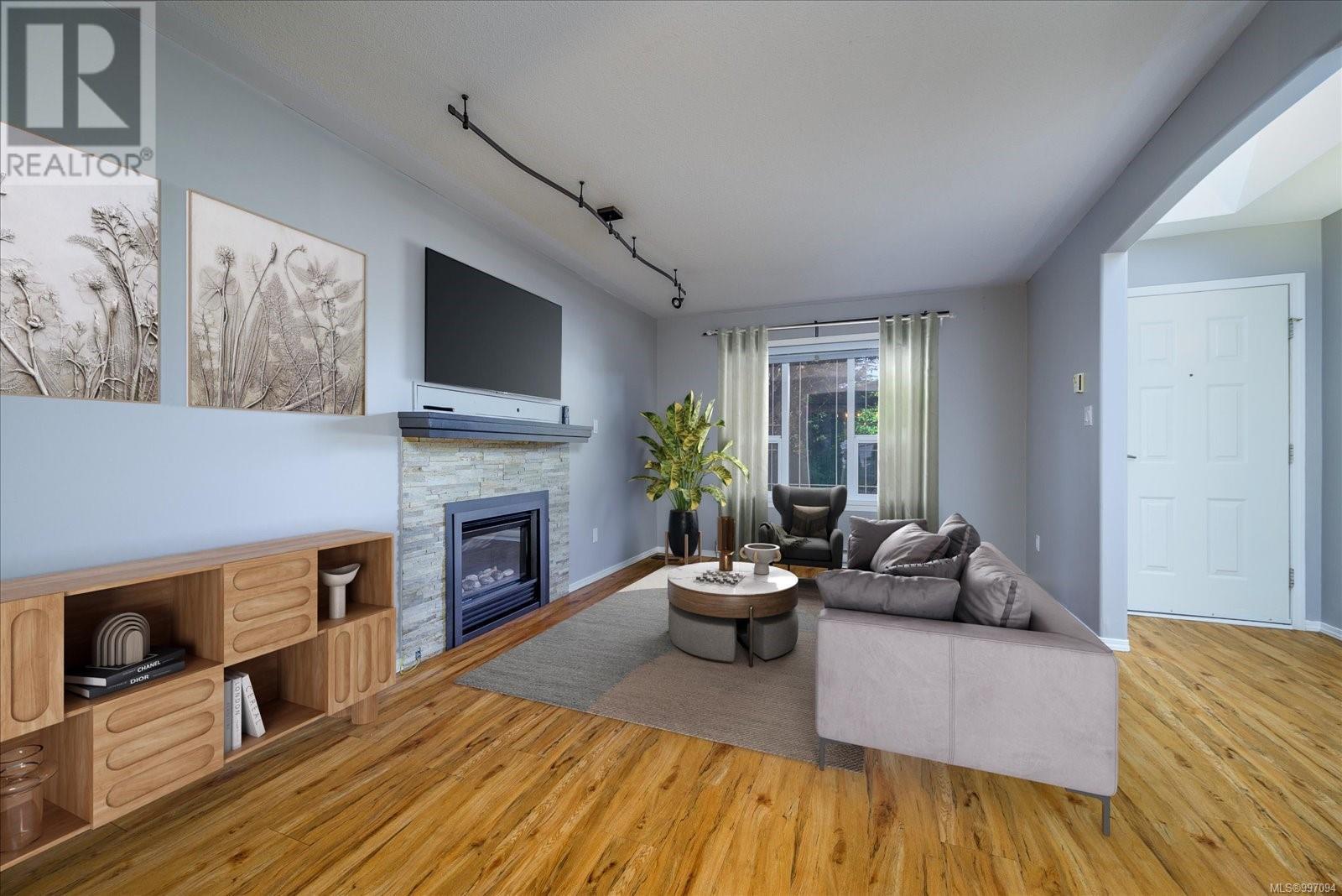 Property at 909 Brookfield Pl image 2