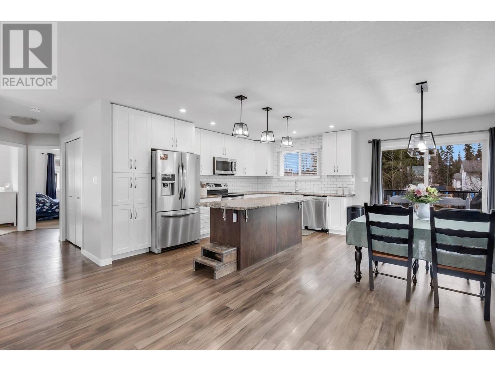 Property at 5417 WOODVALLEY DRIVE image 4