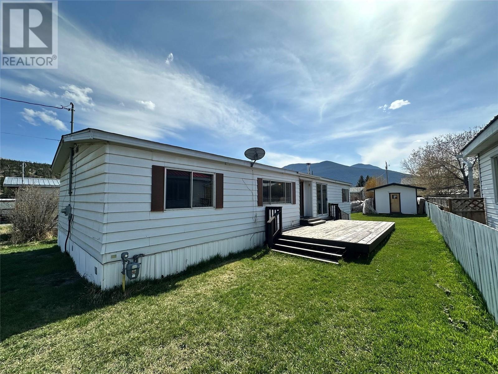 209 Foster Avenue, Clinton, British Columbia