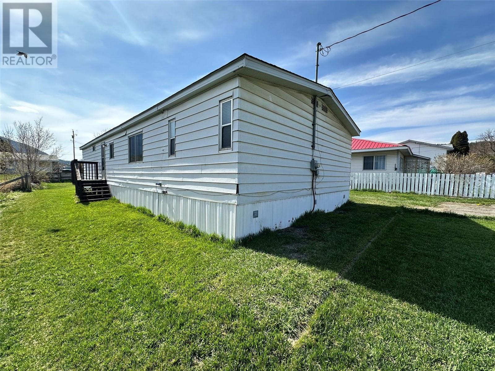 209 Foster Avenue, Clinton, British Columbia  V0K 1K0 - Photo 15 - 10345768