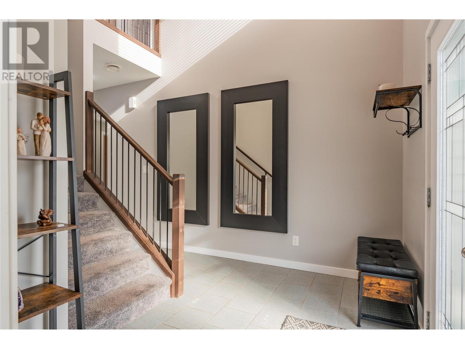 Property at 1537 ROSEWOOD Lane image 1